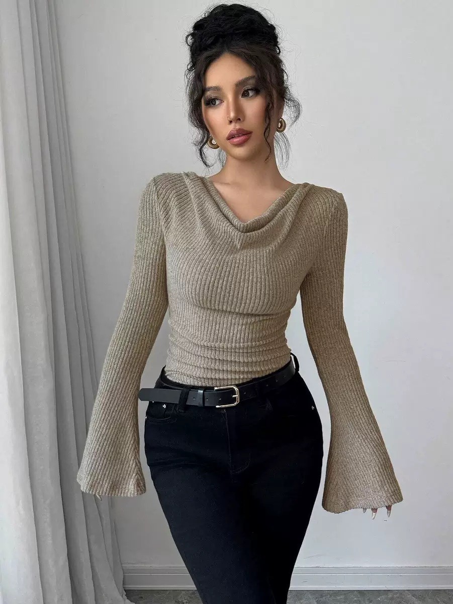 Off Shoulder Top - بلوزة نسائية بكتف مكشوف وياقة مطوية،