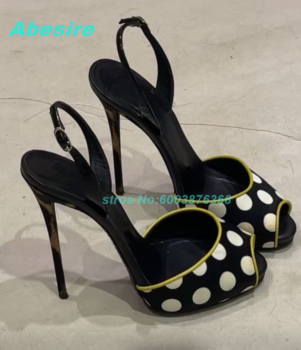 صنادل بنقشة البولكا دوت بلونين - مراجعة Women'S Fashion Show وسعره