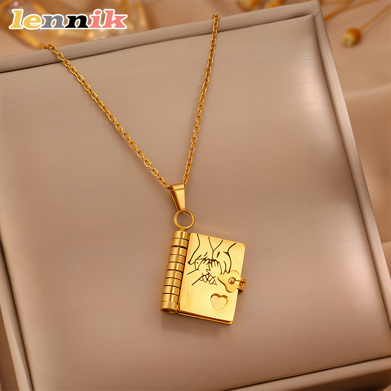 قلادة كتاب قابلة للفتح من LENN - مراجعة Women Fashion Open Now وسعره